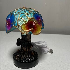 Stained Glass Mushroom Lamp with Multicolor Floral Design